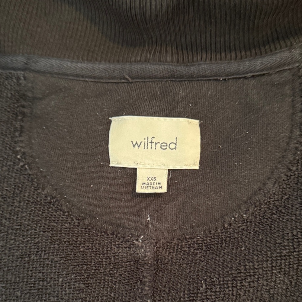 5. | Aritzia | Wilfred | Diderot Cocoon Cardigan - Picture 4 of 4